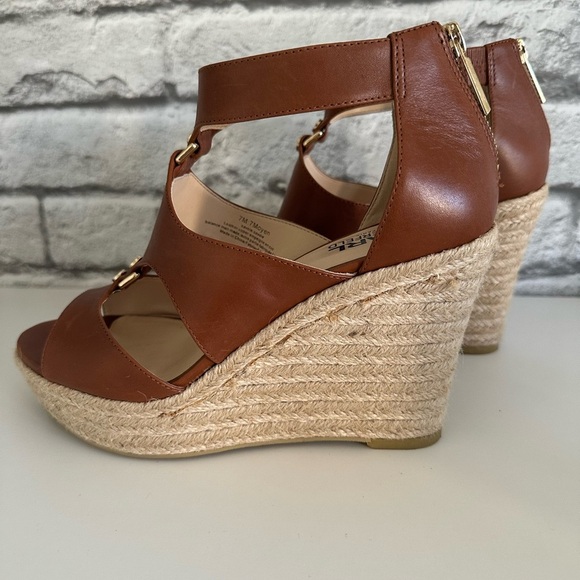 ✨Host Pic✨ Karl Lagerfeld Paris Savoie Leather Espadrille Wedges (Size 7) - Picture 3 of 7
